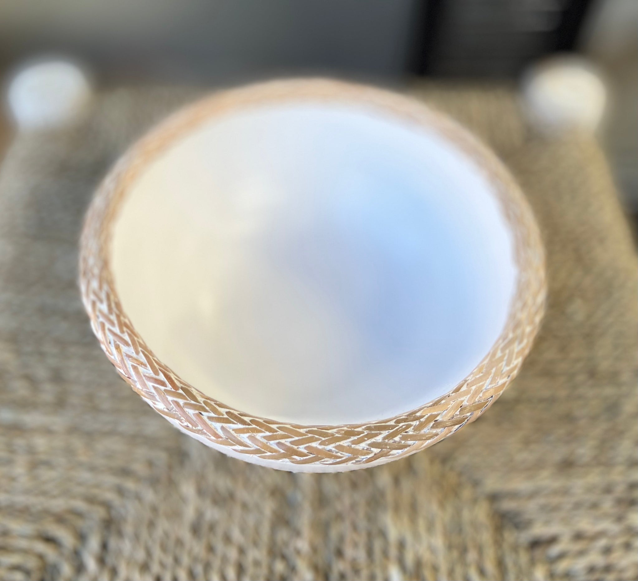 White timber bowl with decorative trim S - Bali Beach Beyond