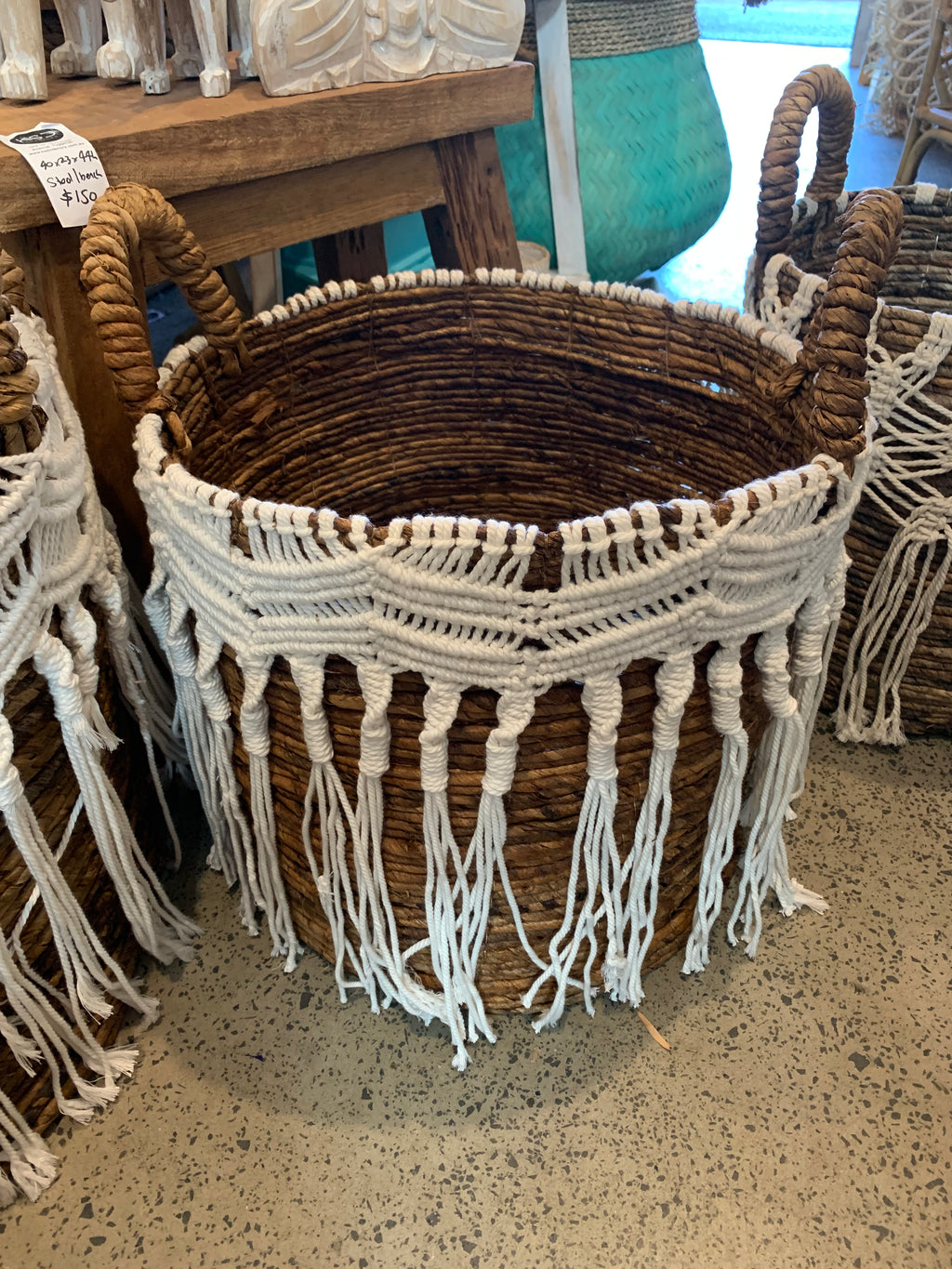 Woven basket with macrame. M - Bali Beach Beyond