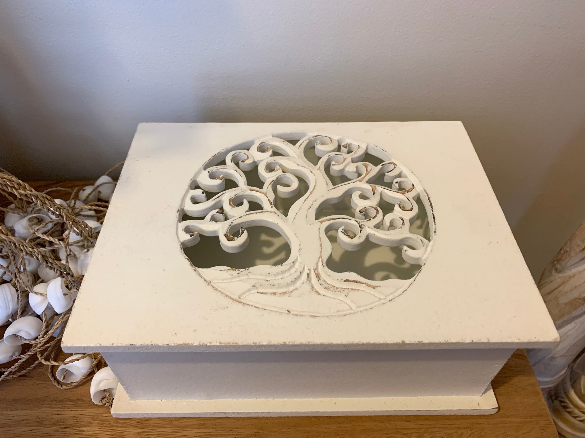 Carved tree of life white box with hinged lid. Jewellery / storage. Large. 24cm w