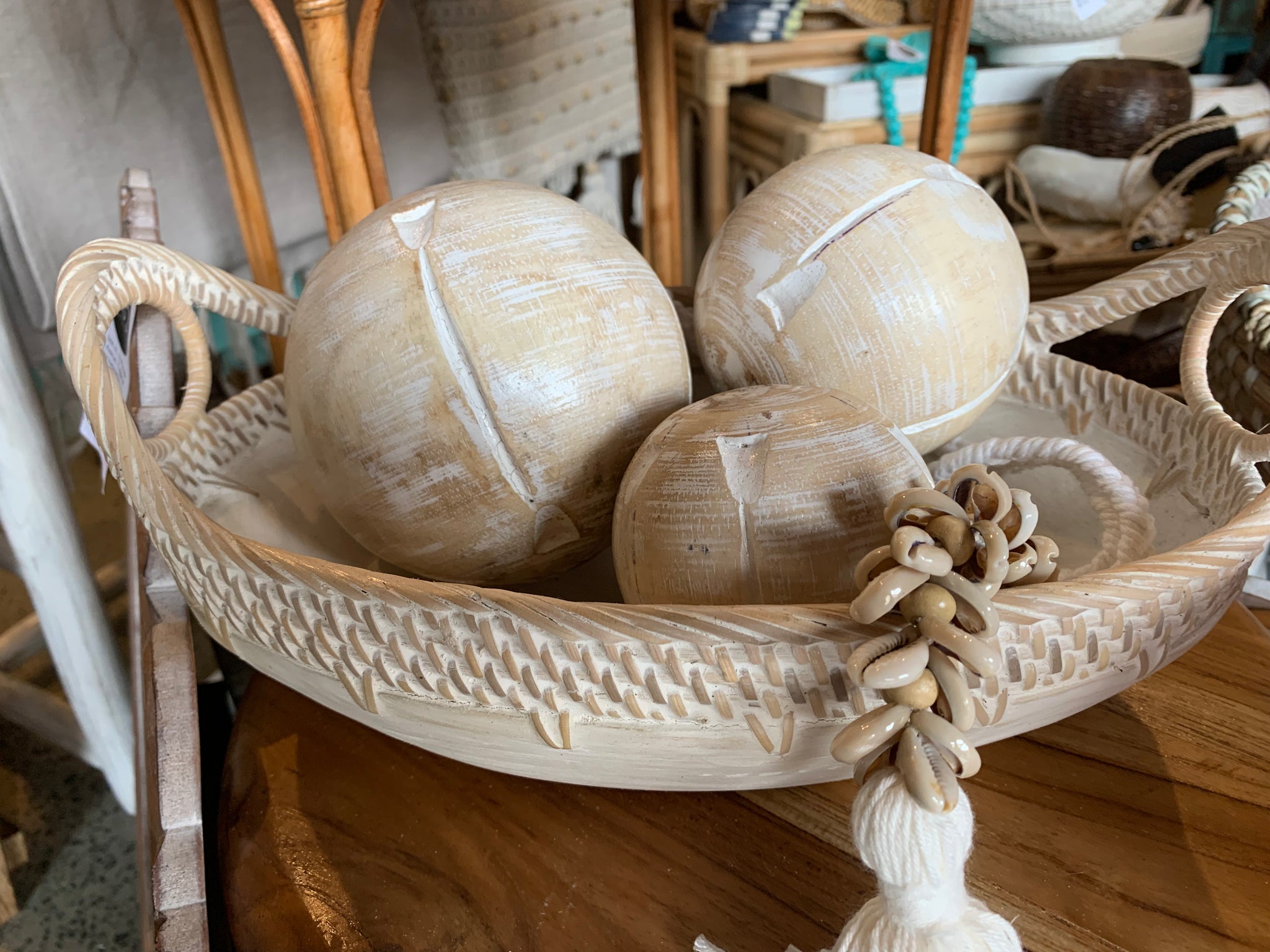 Set 3 natural timber balls