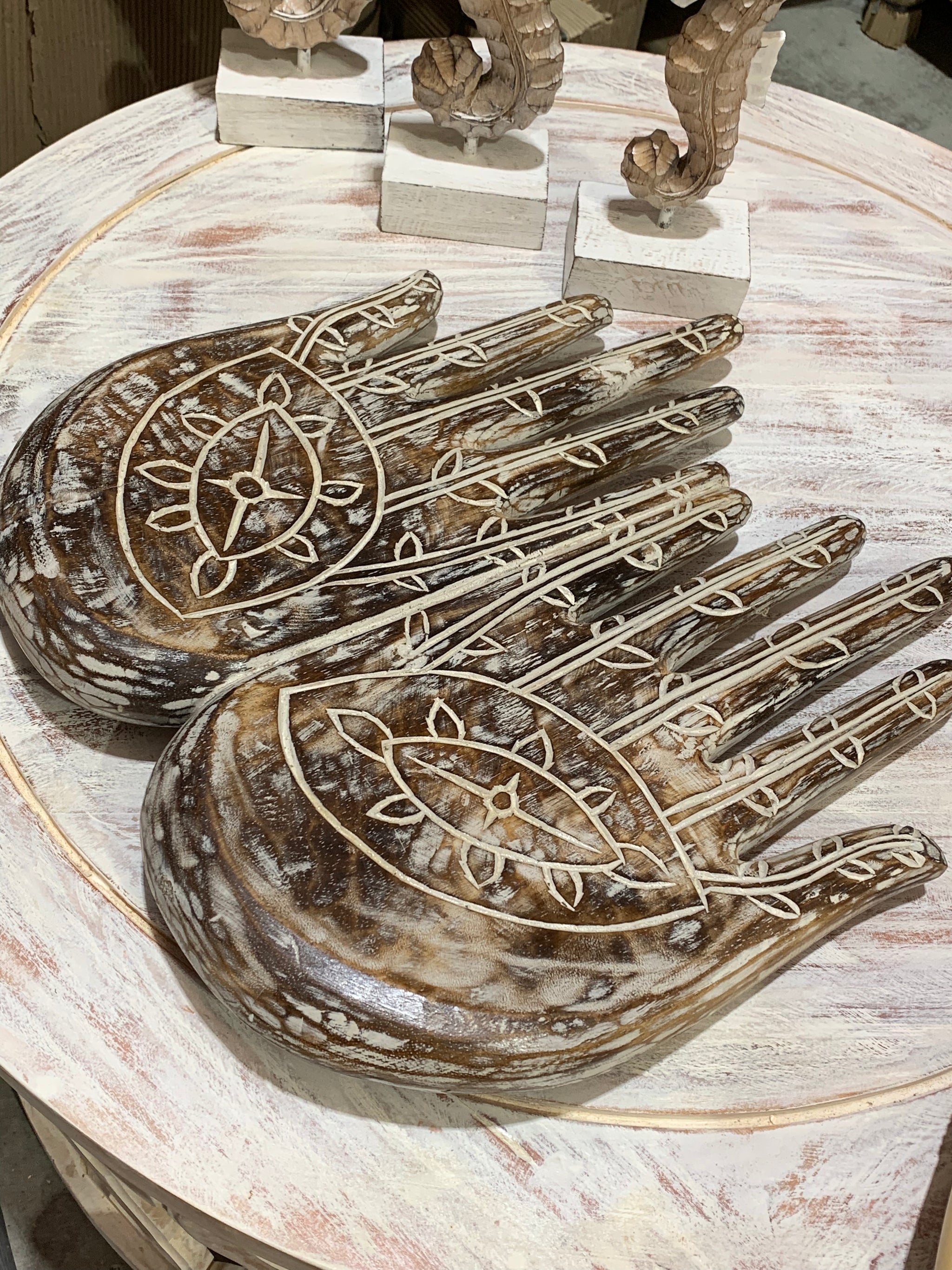 Large brown carved offering hands / platter. EOFY sale. Usually $80