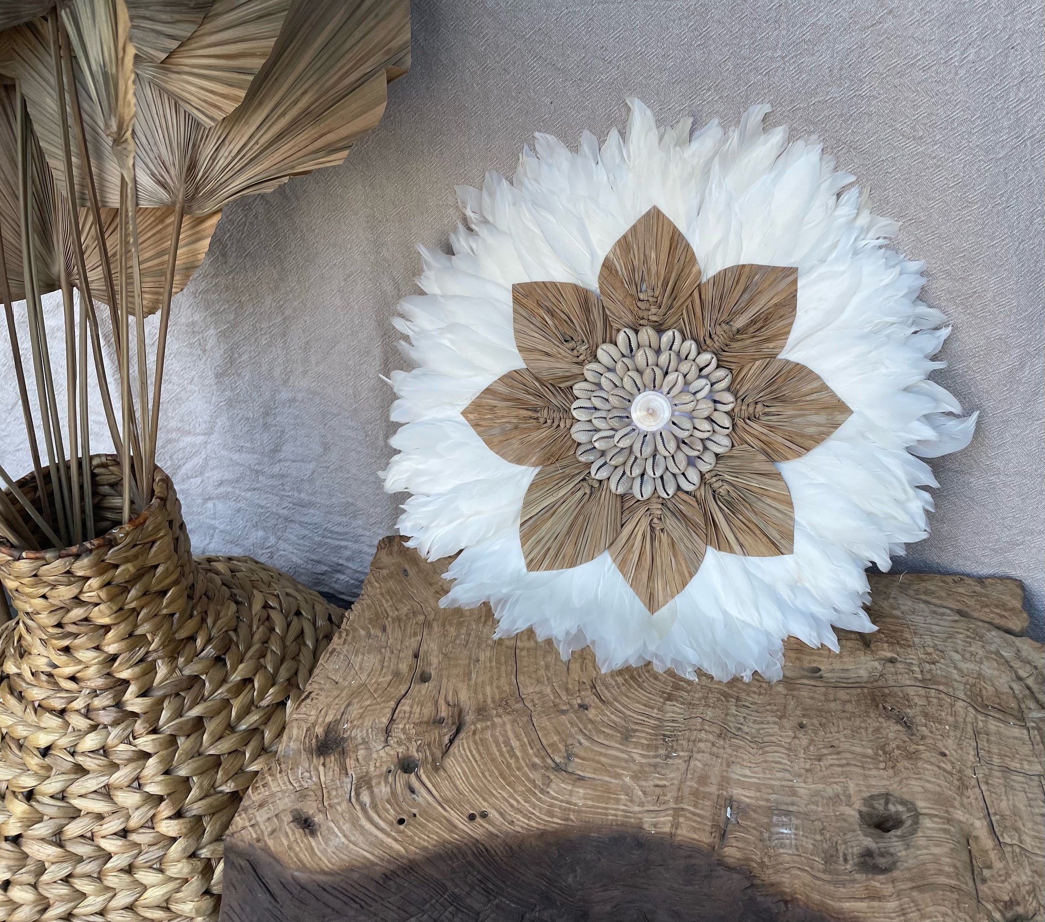 White juju with raffia leaf and natural shell. Set of 3 - Bali Beach Beyond