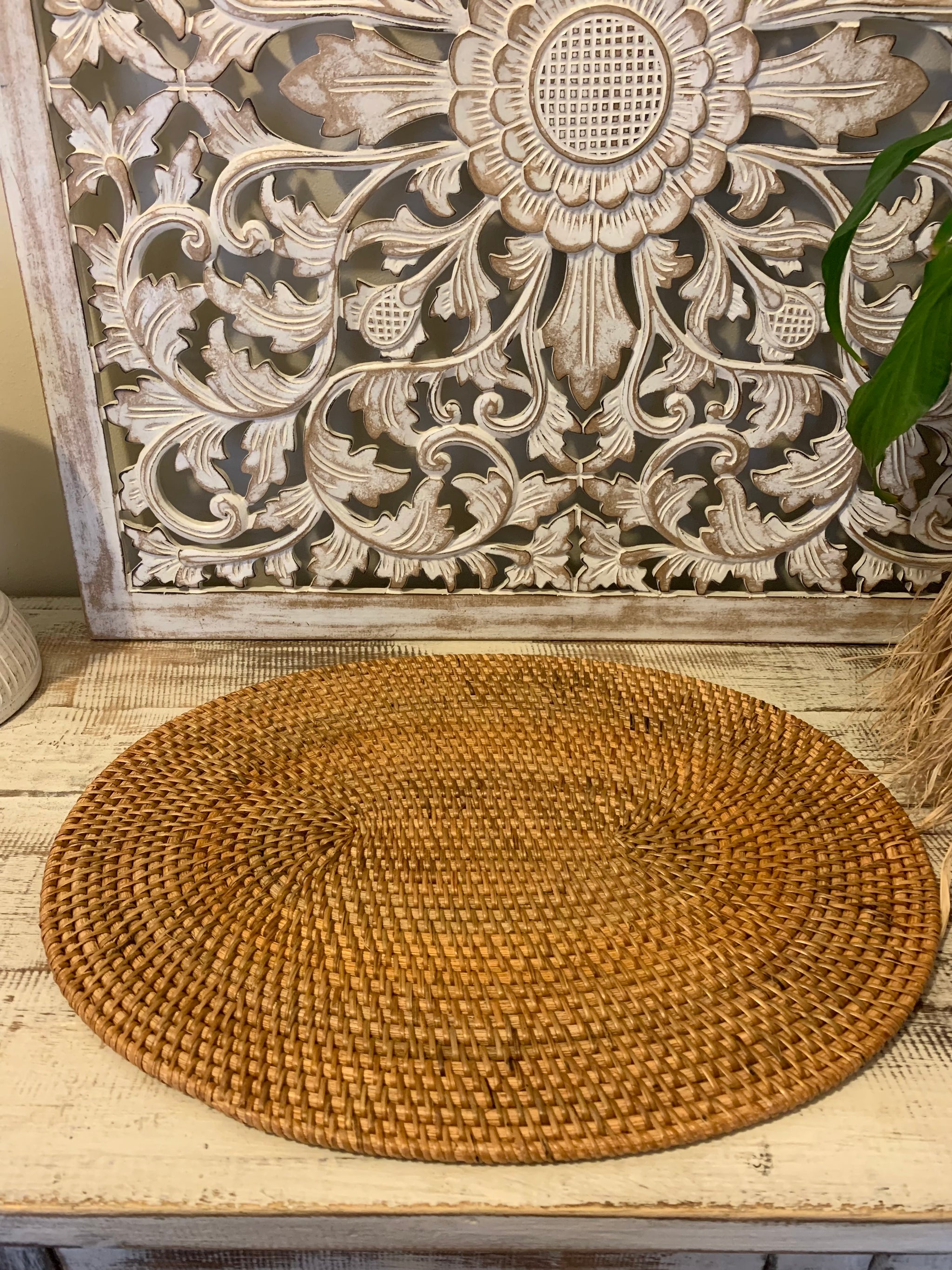 Woven oval natural placemat - Bali Beach Beyond