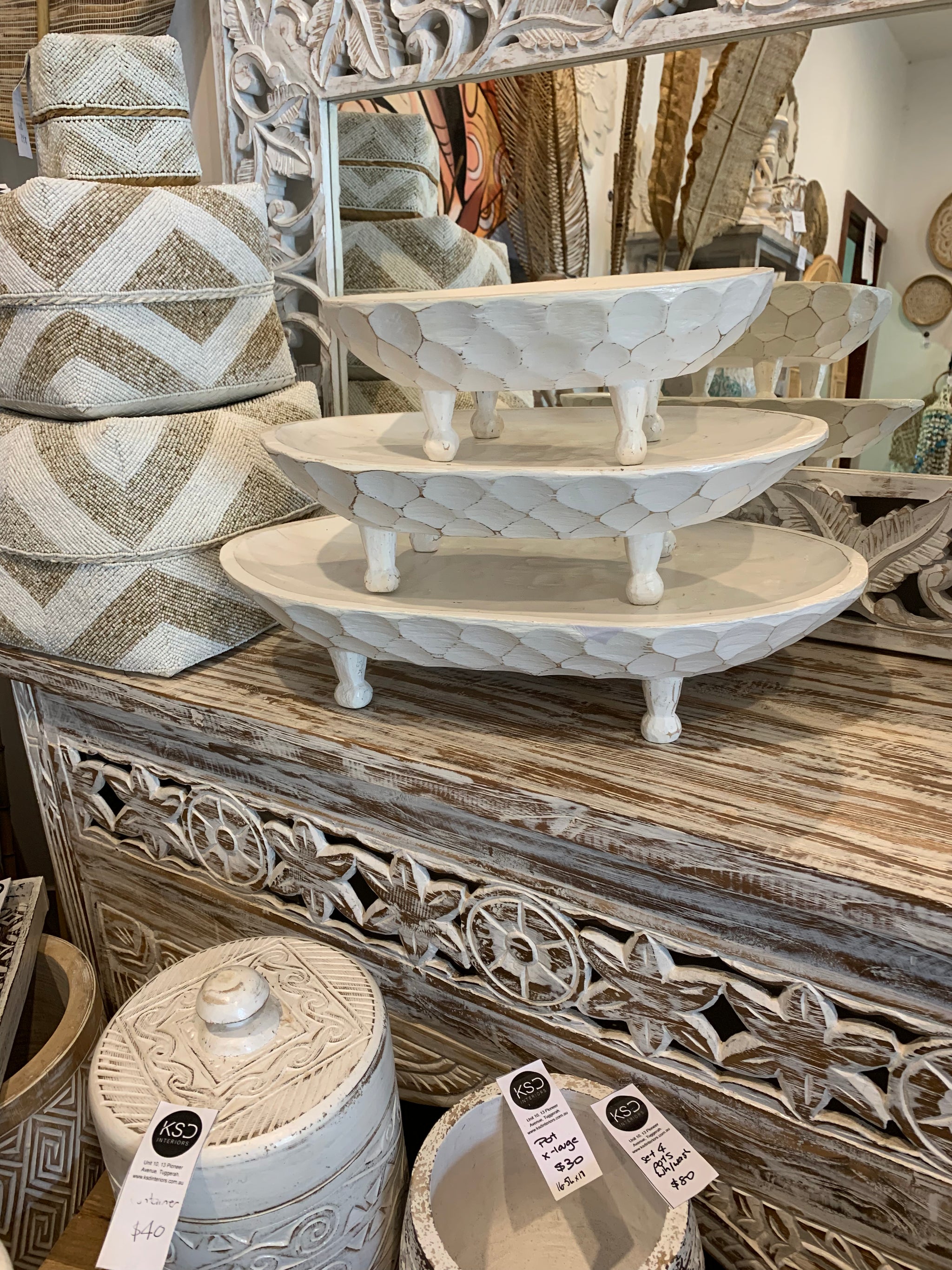 Set of 3 rustic white decorative platters