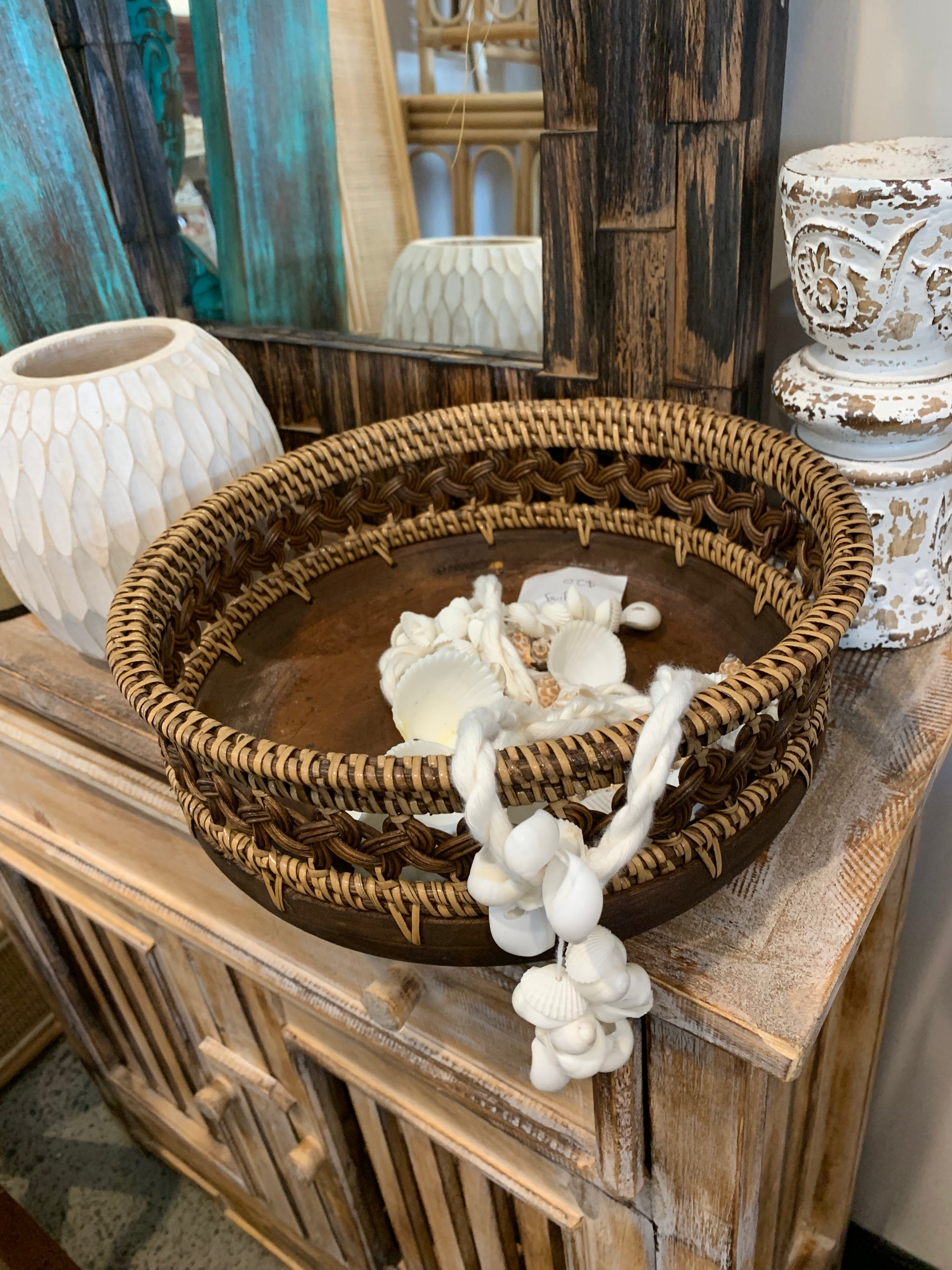 Set 3 brown bowls with decorative trim