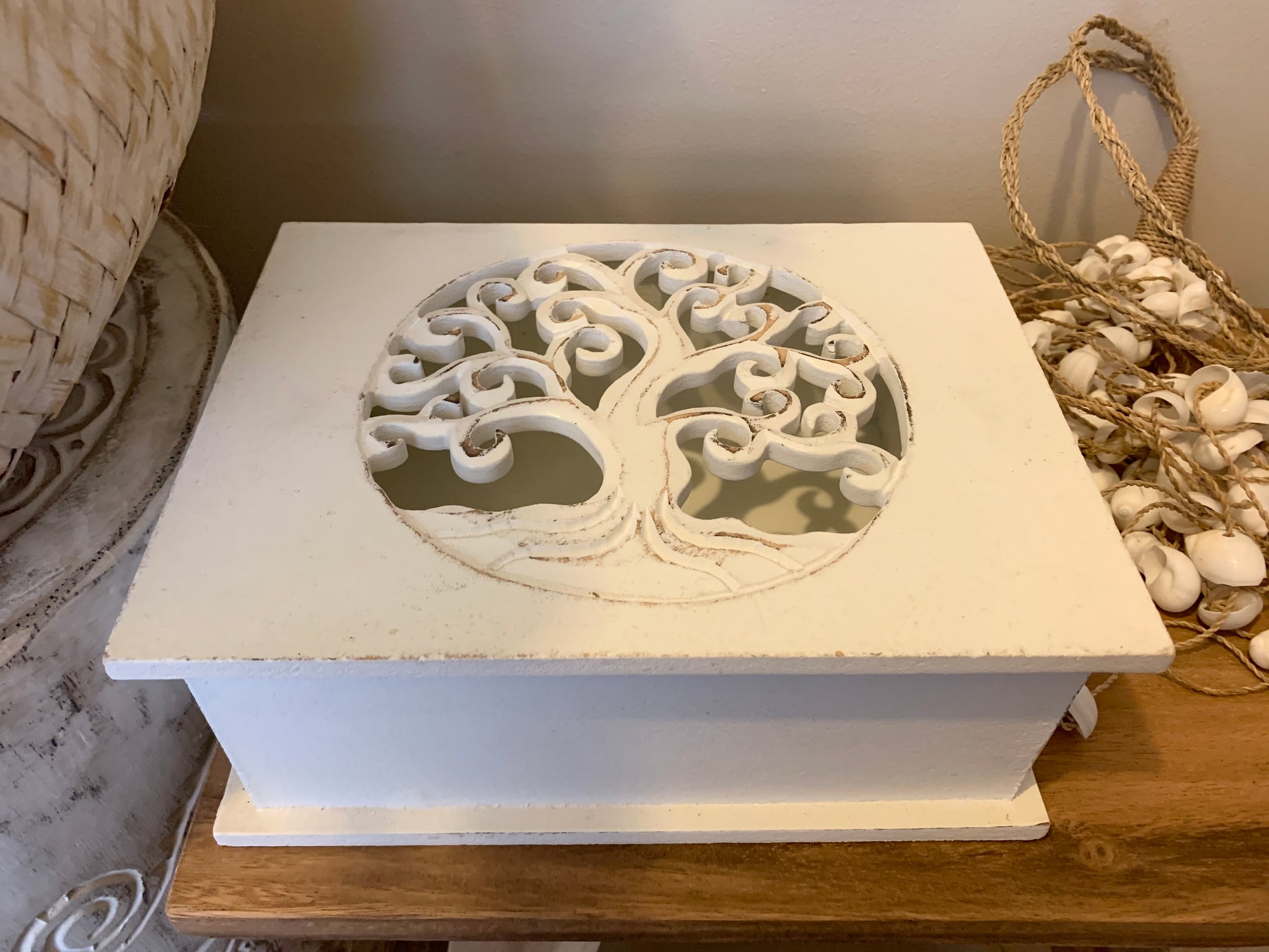 Carved tree of life white box with hinged lid. Jewellery / storage. Large. 24cm w