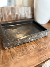 Marble tray with natural edge. Black