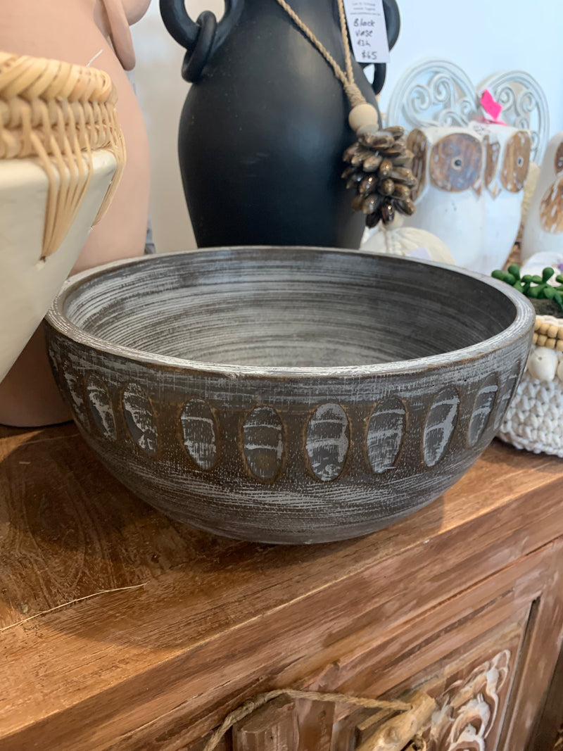 26cm timber bowl. Grey/ white wash