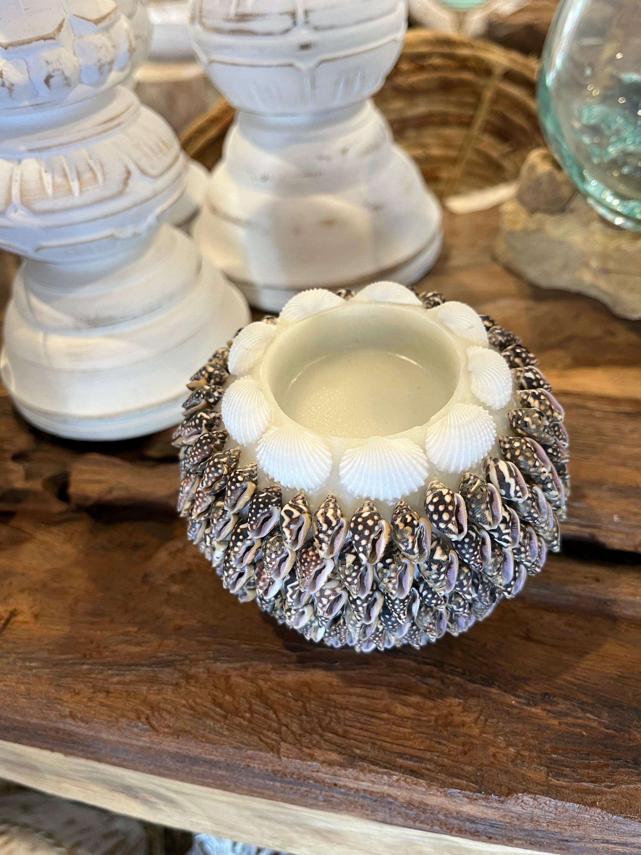 Dark shell tea light / candle holder - medium