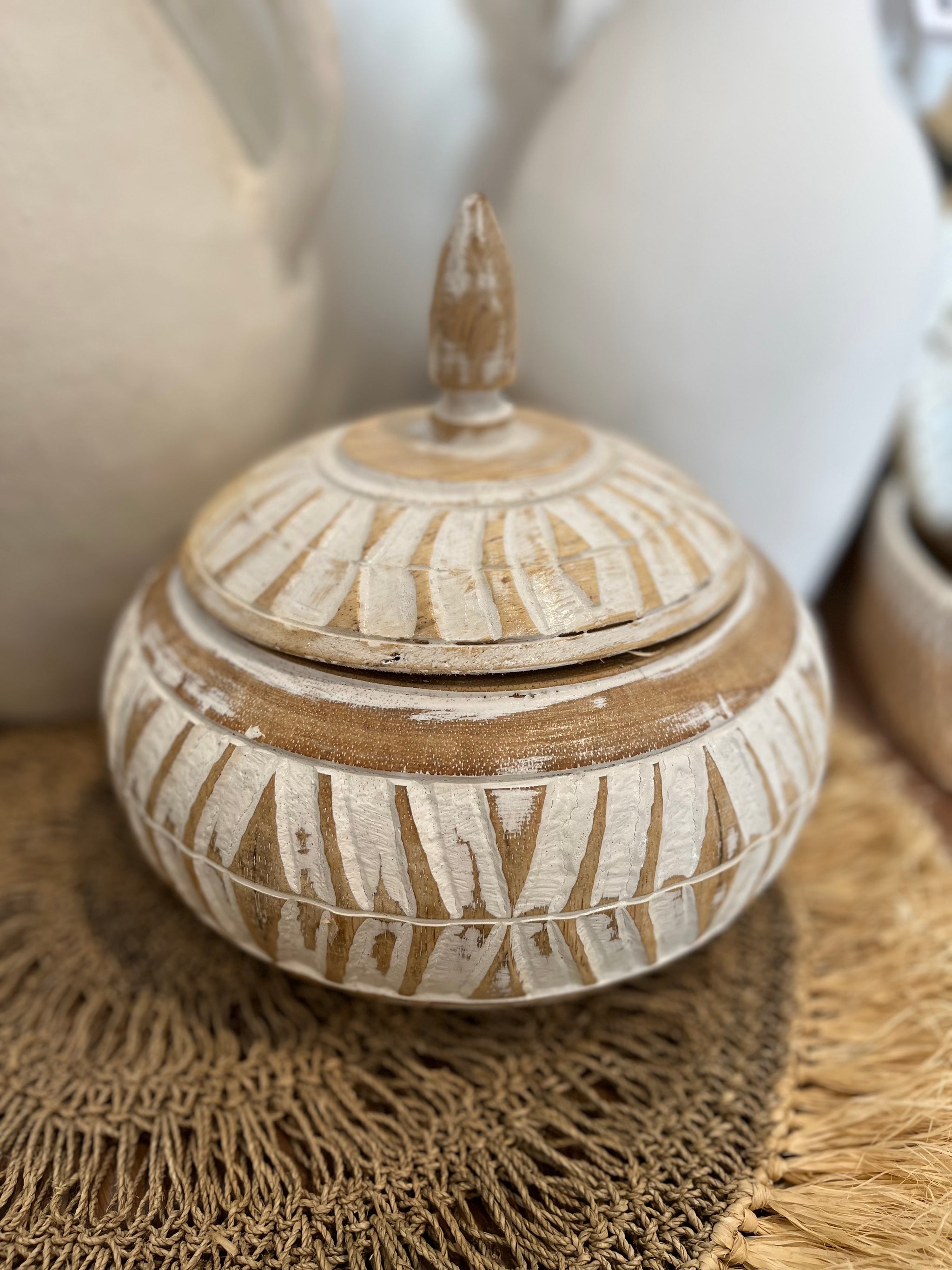 Large container with lid. Carved pattern 2 white wash