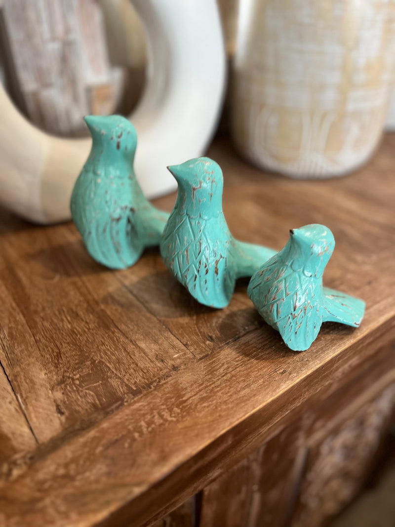 Set 3 timber handcarved birds. Turquoise