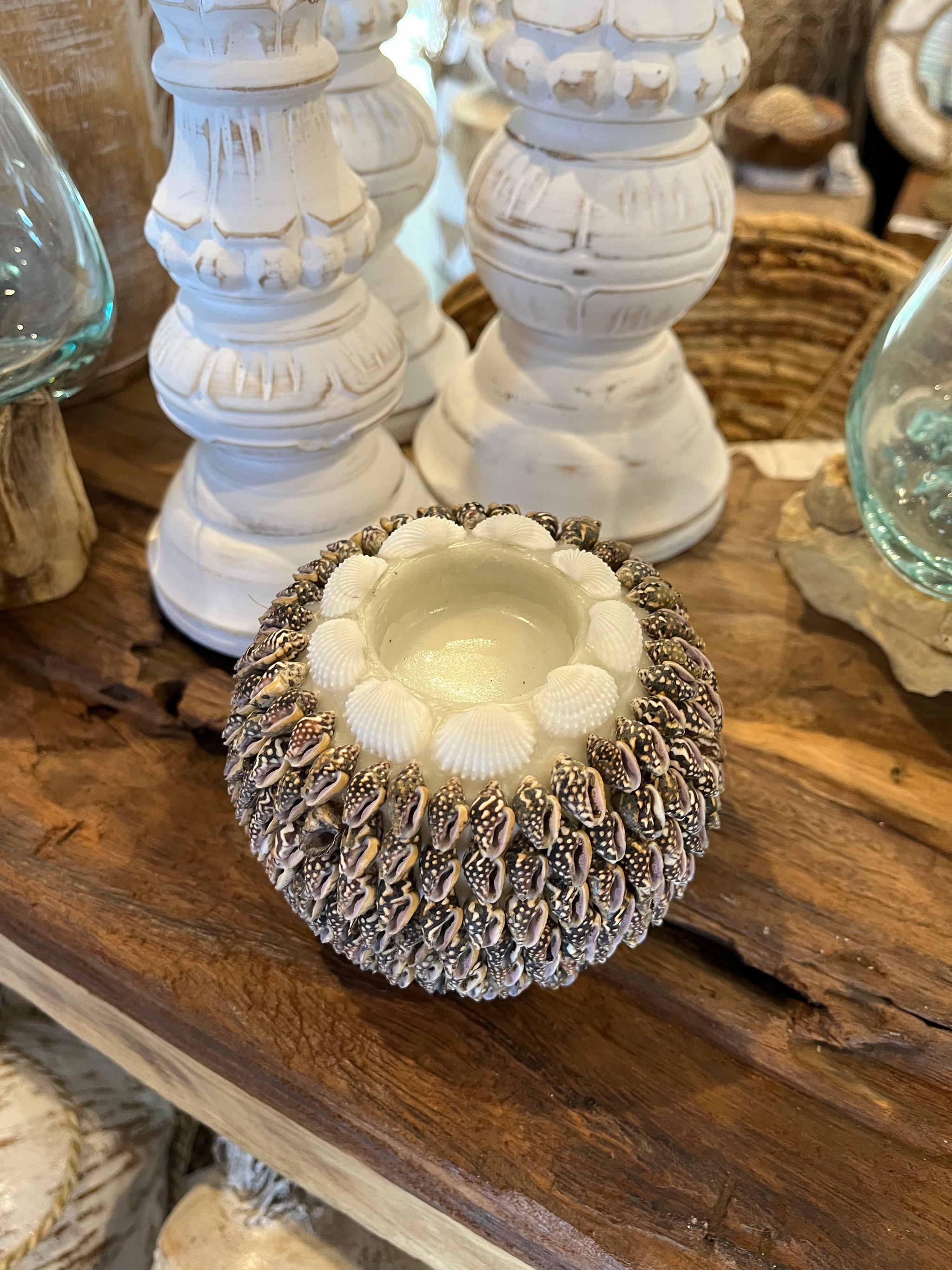 Dark shell tea light / candle holder - large