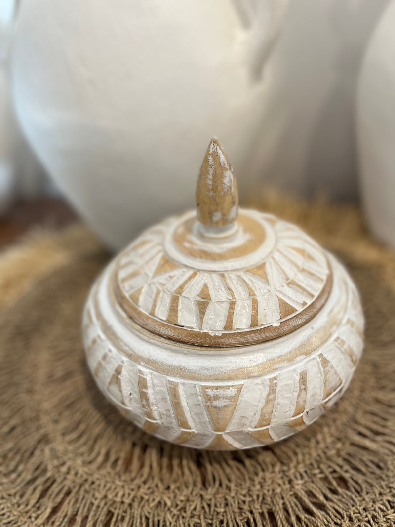 Medium container with lid. Carved design 2 White wash