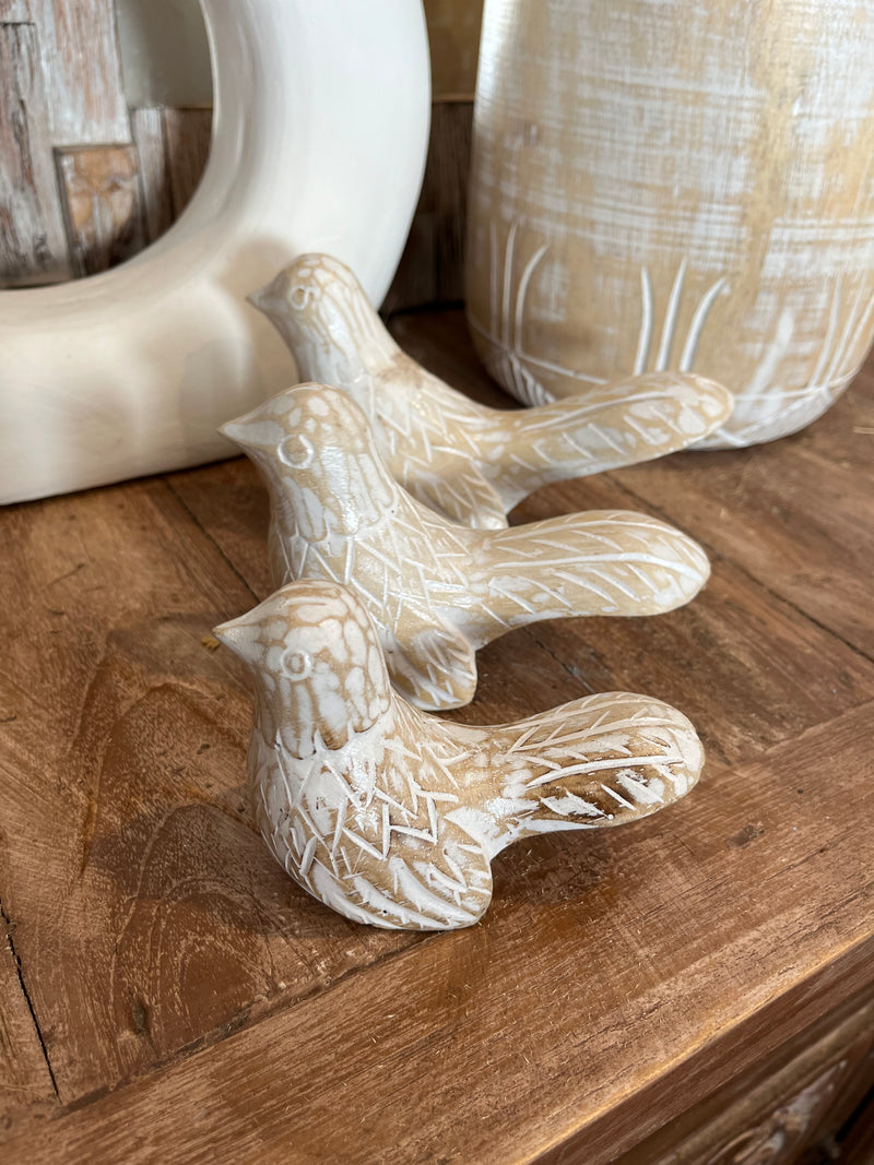 Set 3 timber handcarved birds. Natural