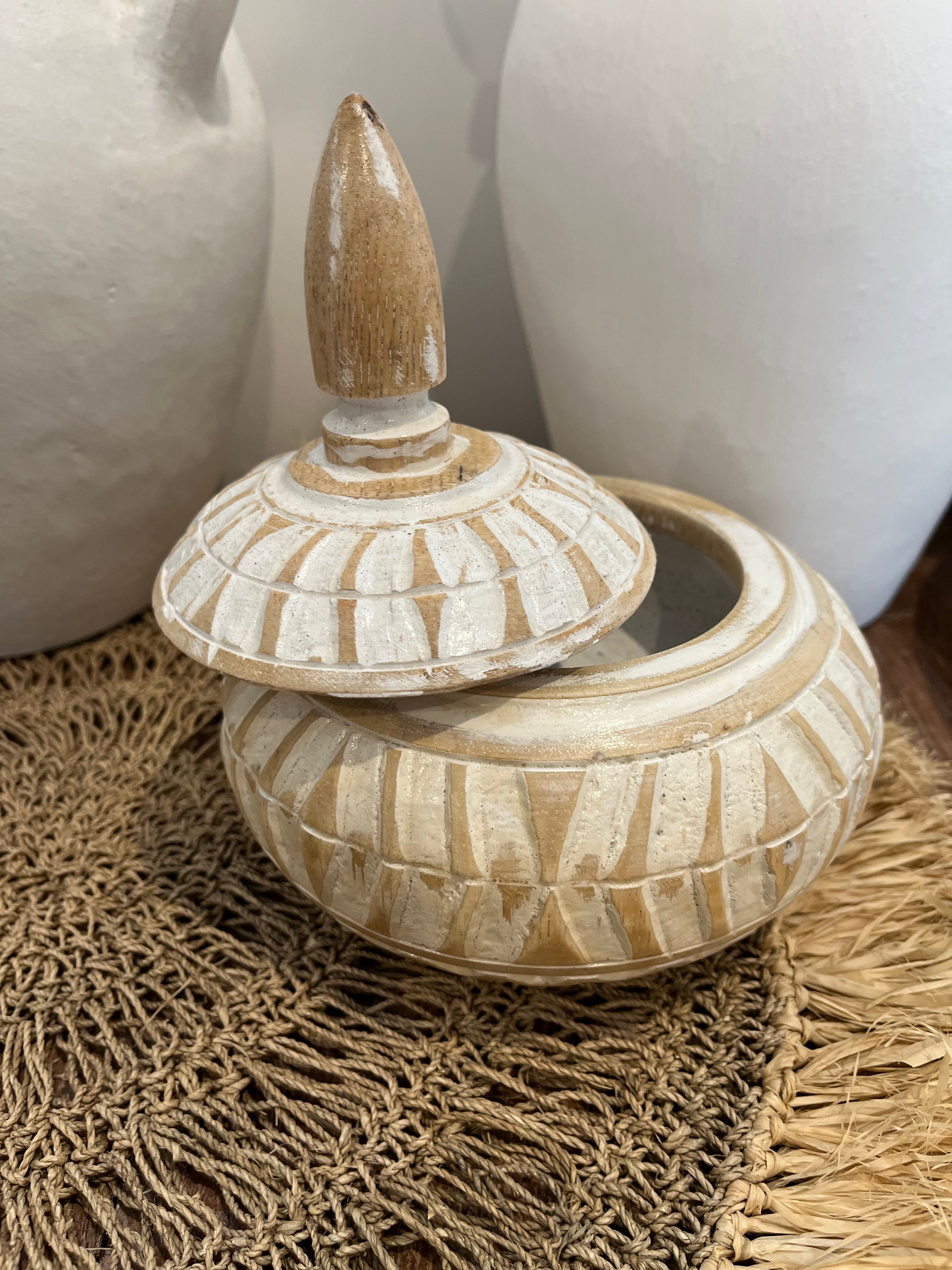 Carved 15cm container with lid. White wash with carved detail. Design 2