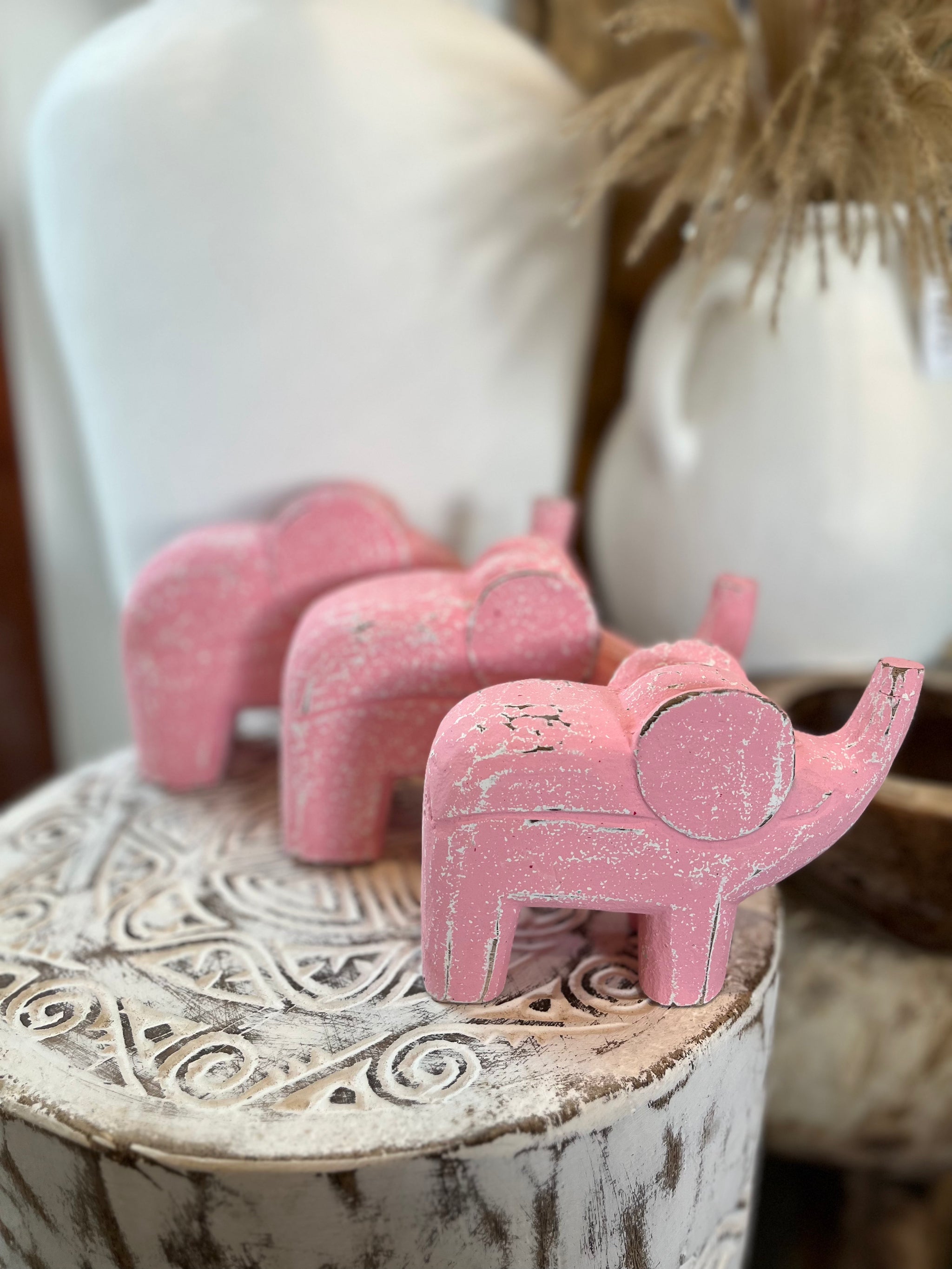 Set 3 timber handcarved elephants - pink.