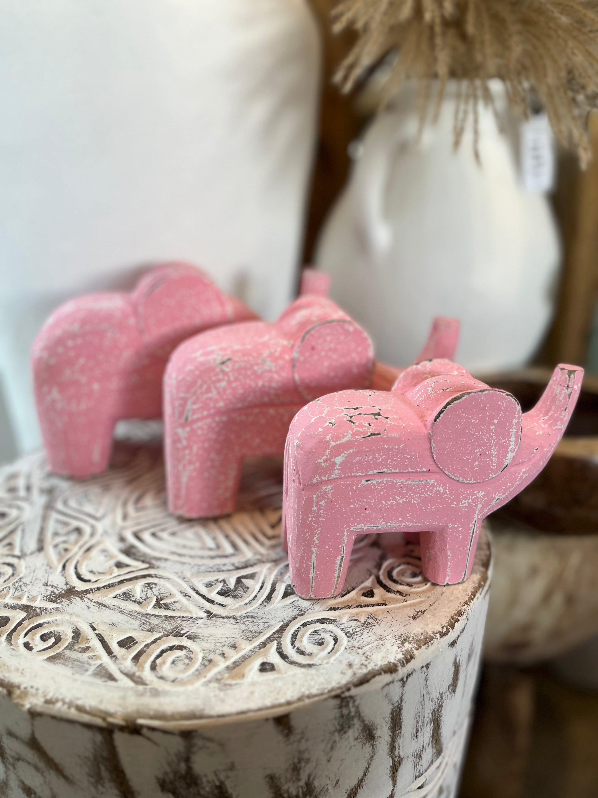 Set 3 timber handcarved elephants - pink.