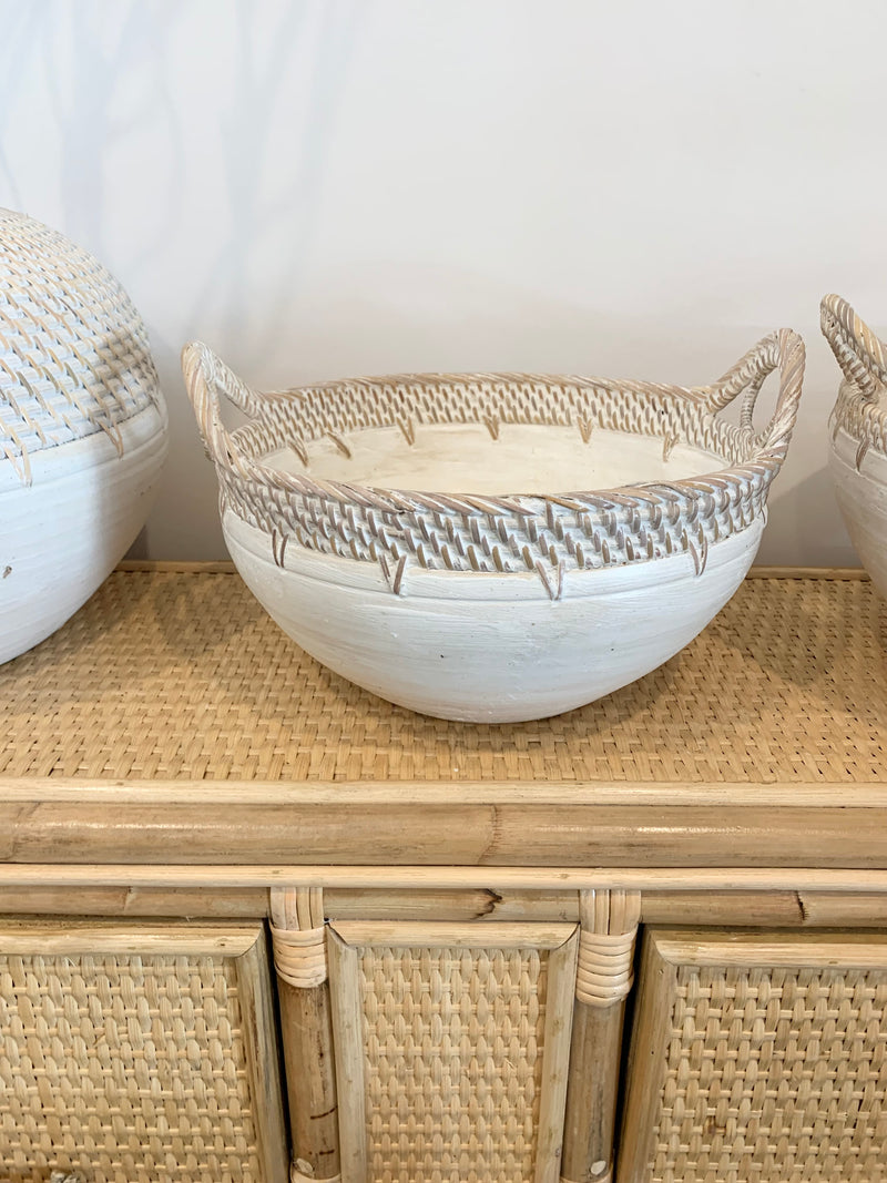 White bowl with decorative trim and handles M