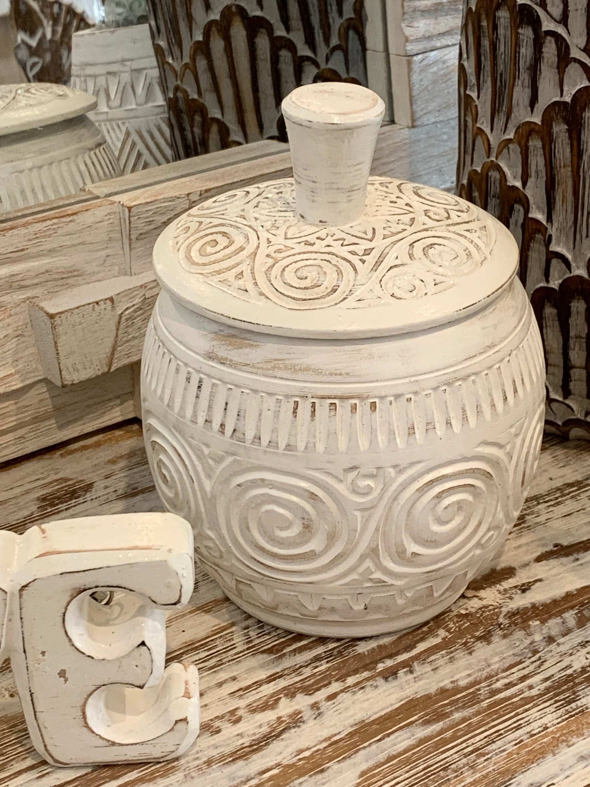 White timber pot with lid