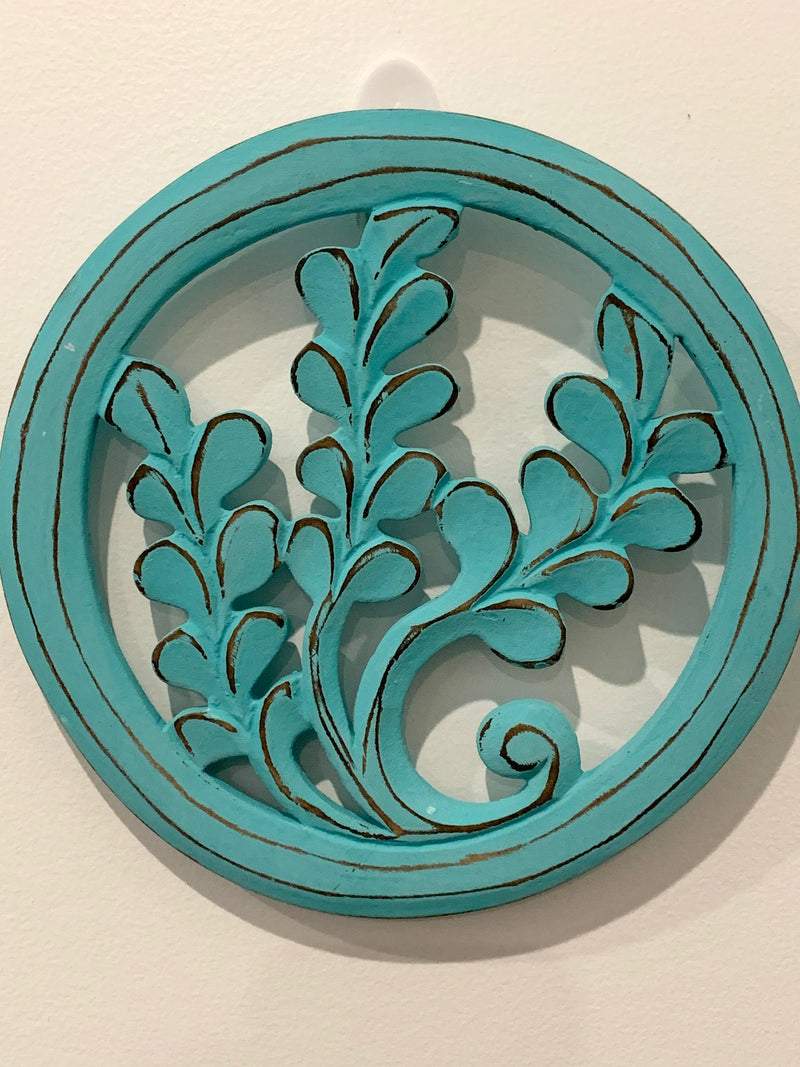 Turquoise leaf wall decoration 20cm. Design 1