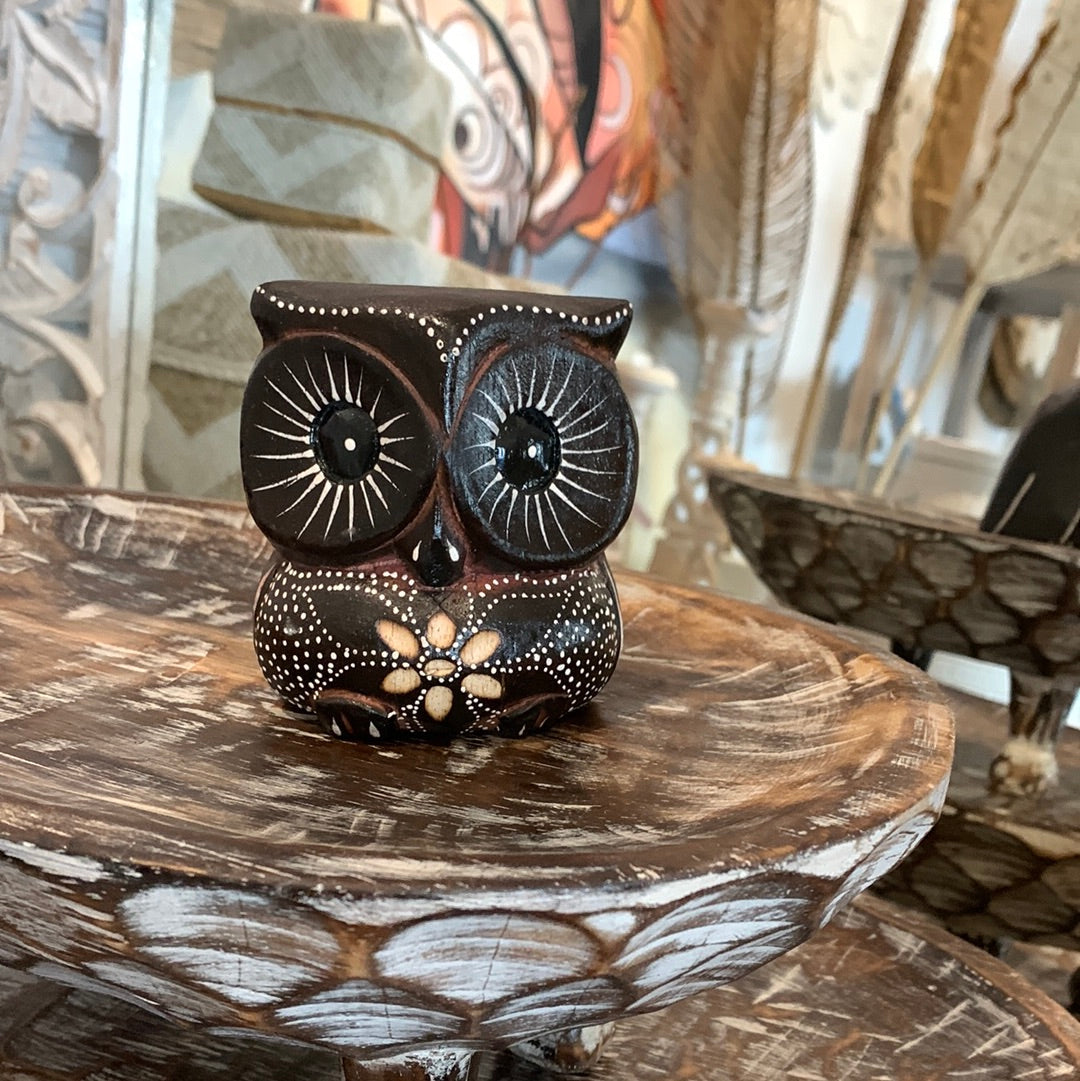 Set 3 timber owls. Detailed with flowers