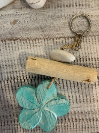 Timber frangipani keyring turquoise