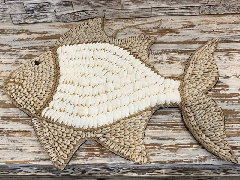 Shell fish hanging / decoration