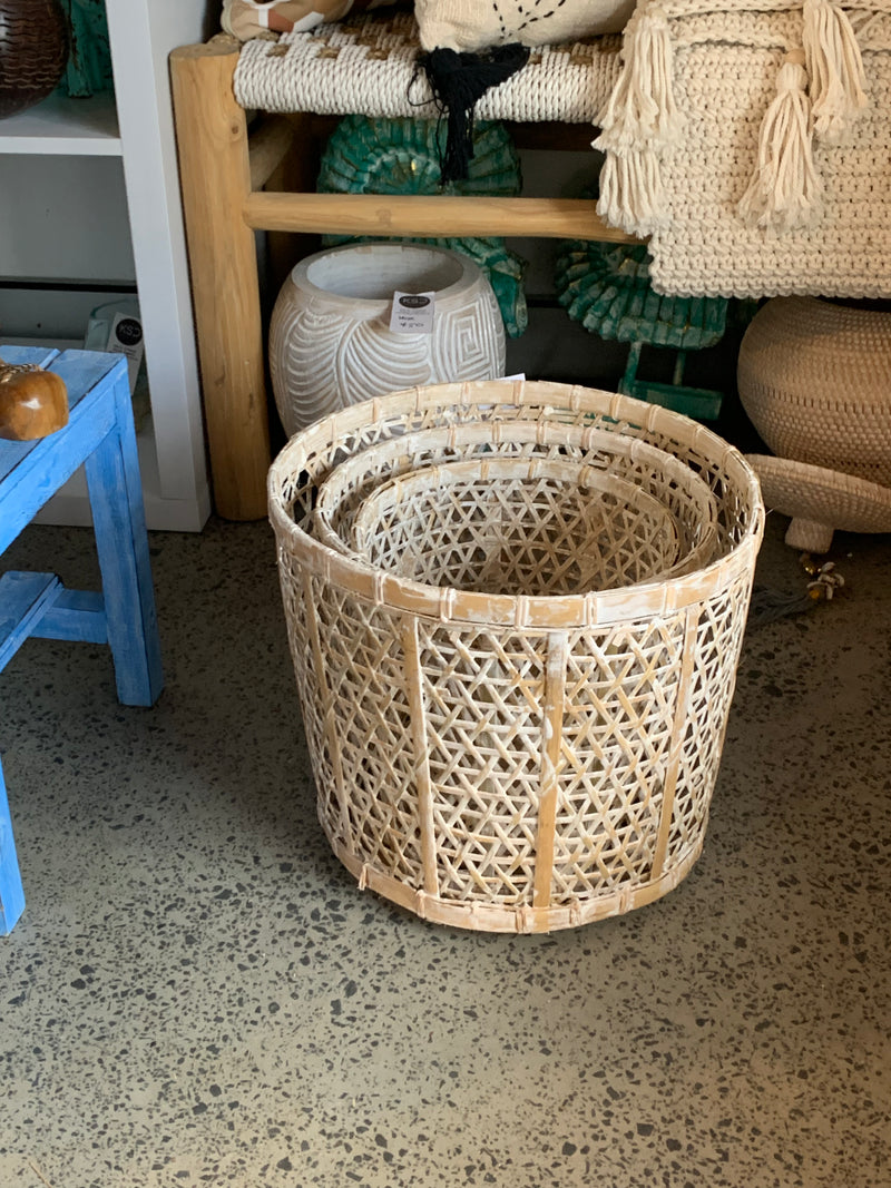 White wash baskets set 3