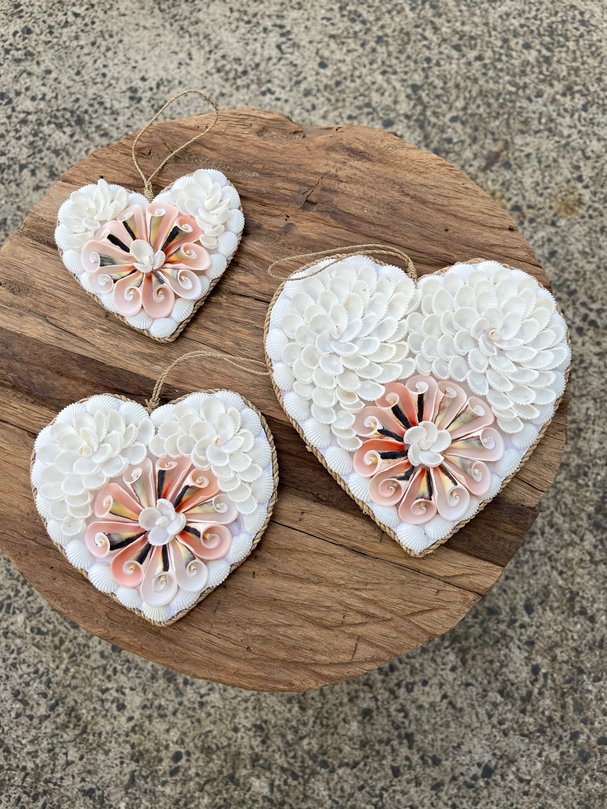 Shell heart with pink shells. Set of 3