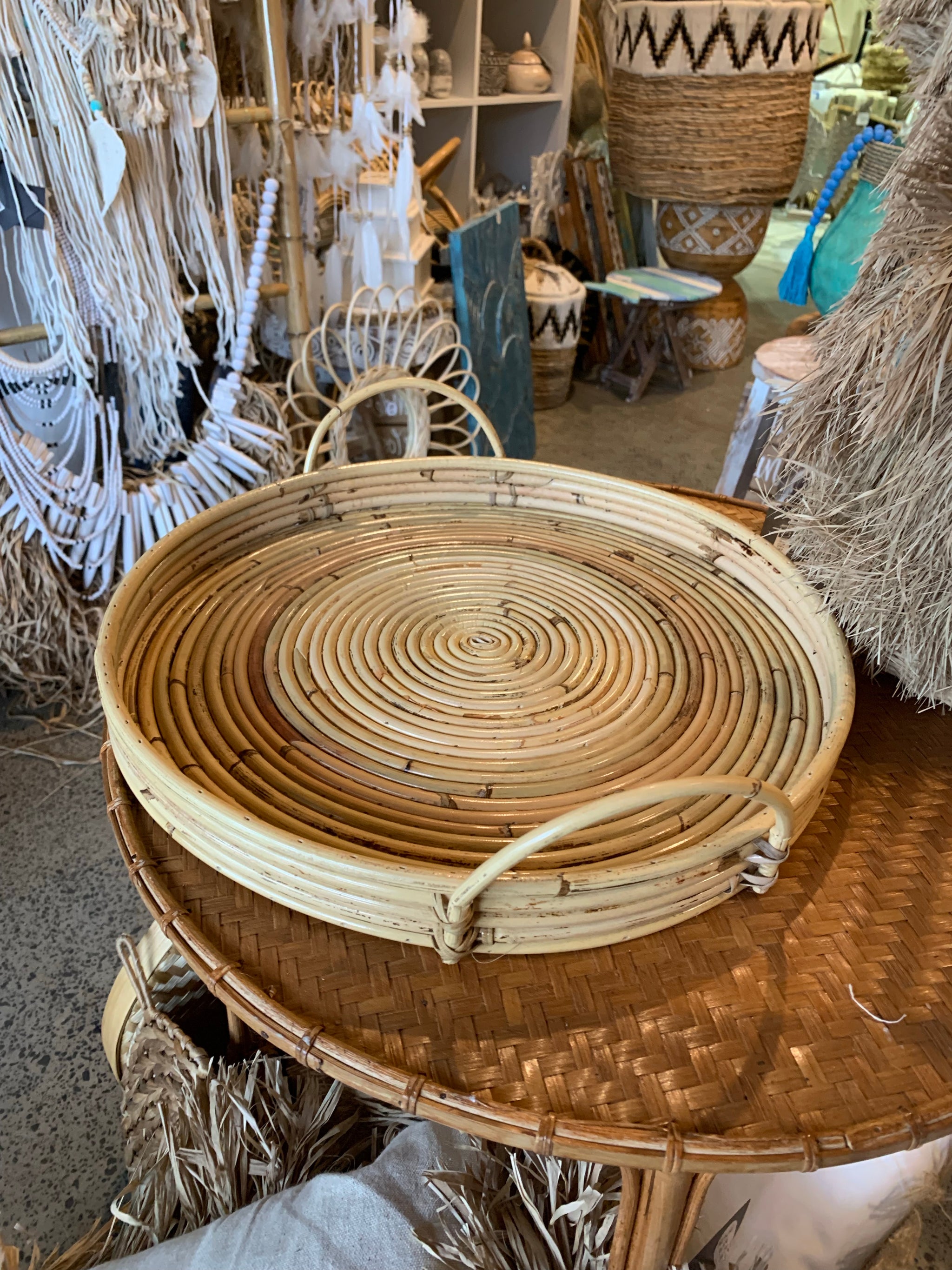 Rattan round tray with handles