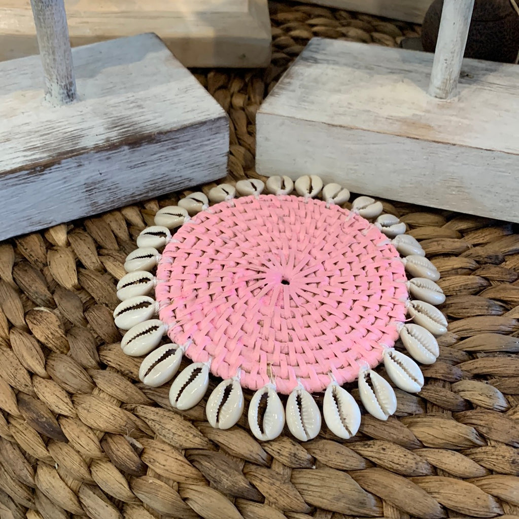 Pink rattan Coaster with natural shells – Bali Beach Beyond