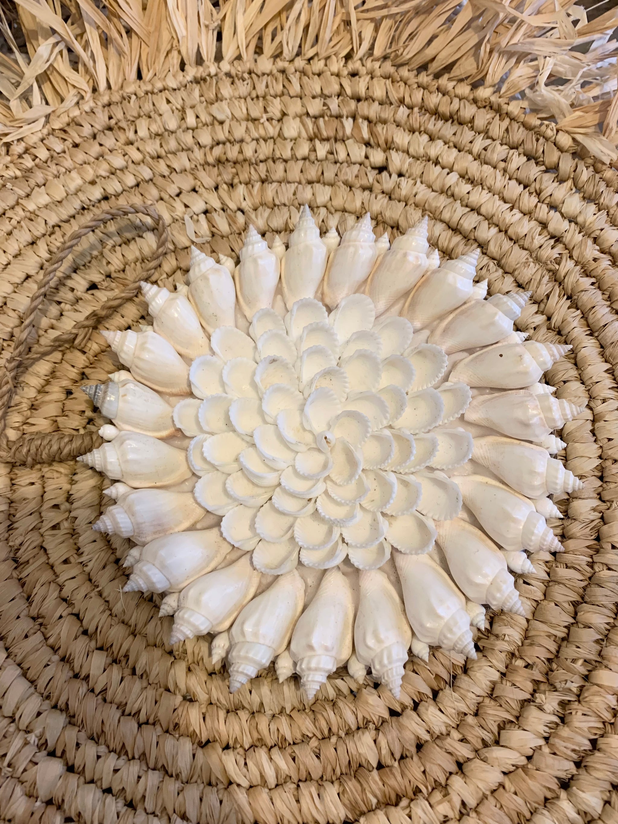 Round shell decoration