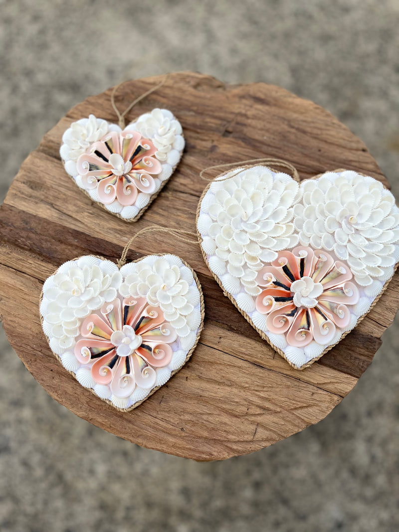 Shell heart with pink shells 13cm M