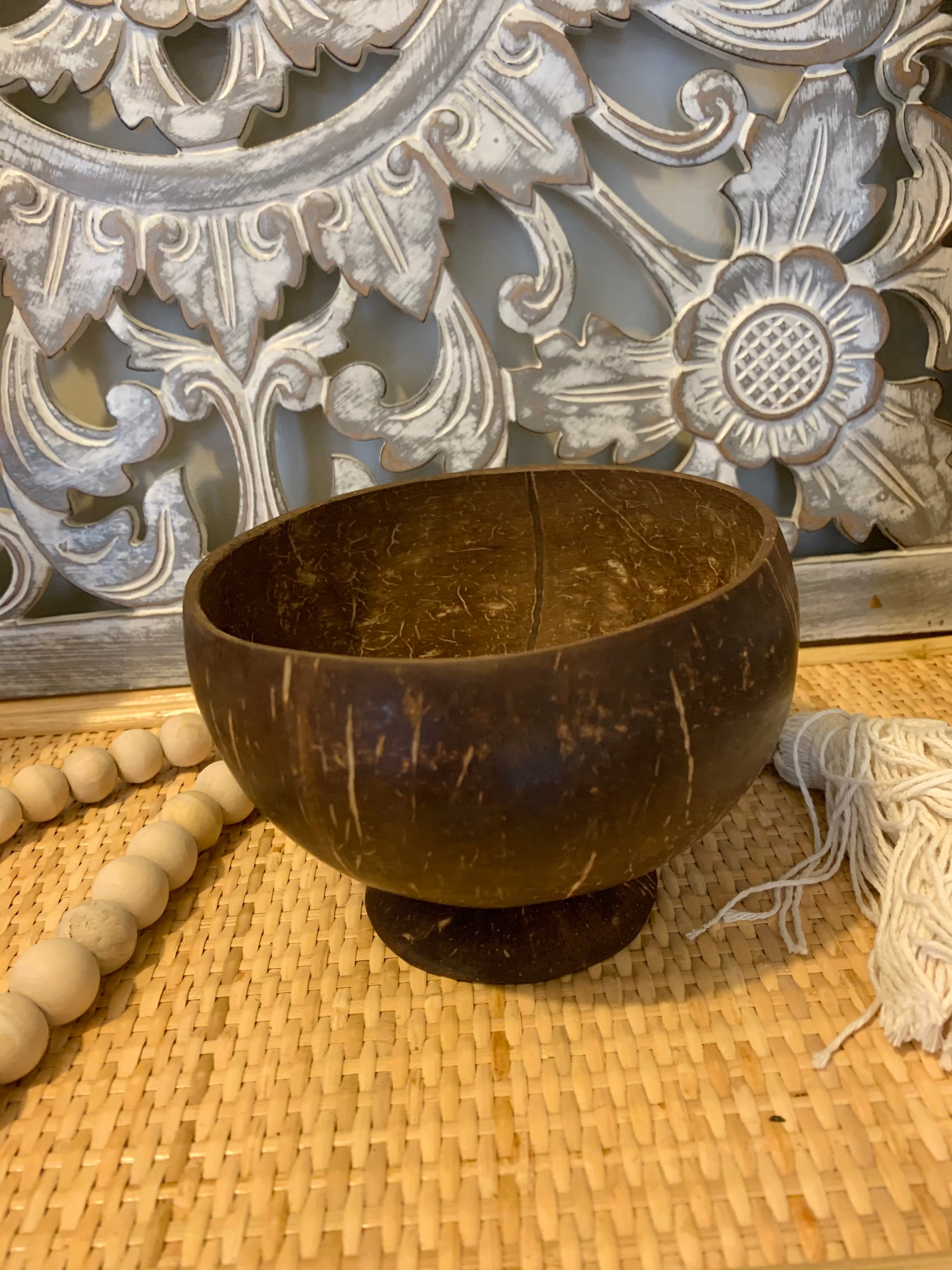 Coconut bowl with base.