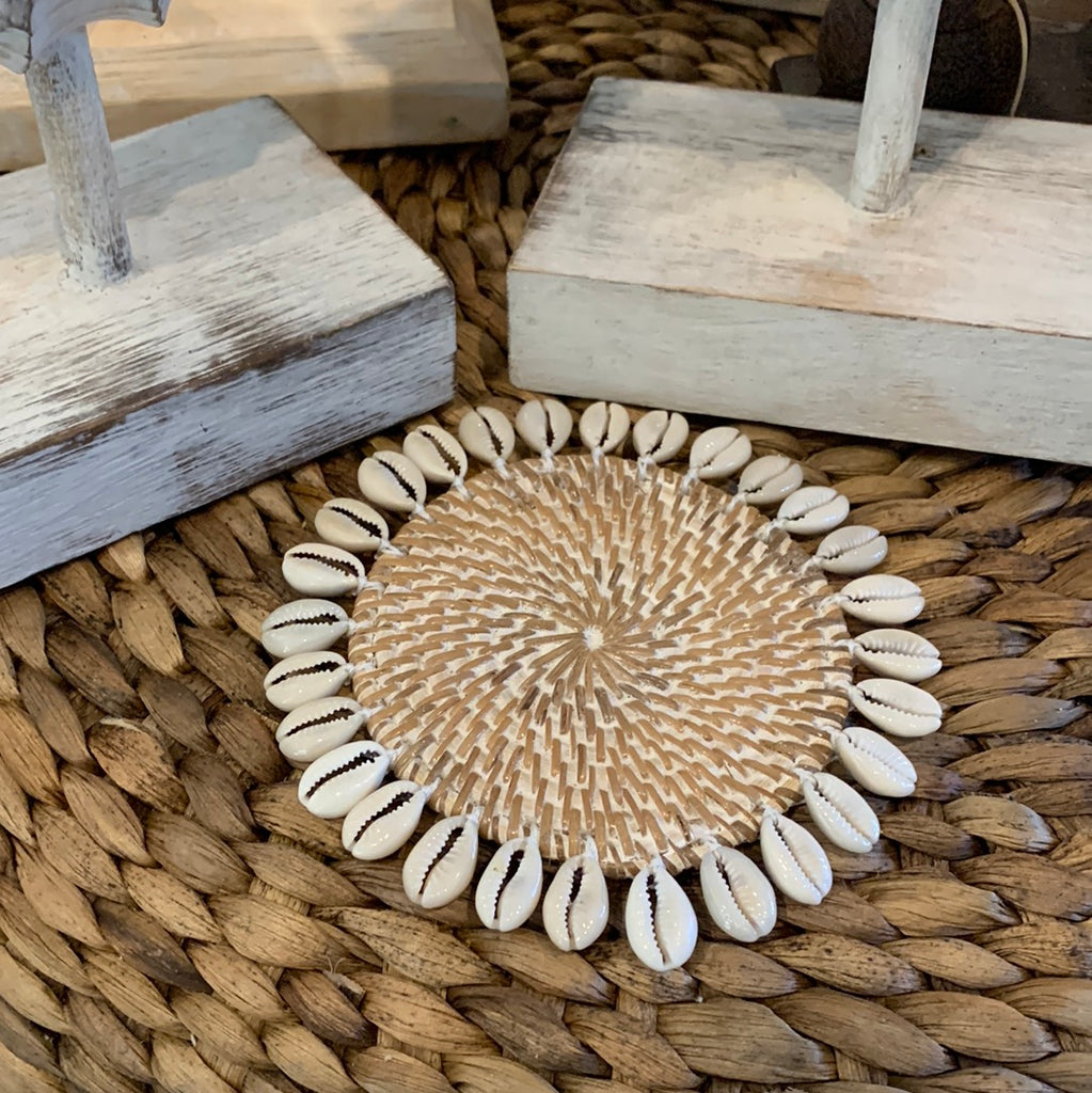 Natural rattan Coasters with natural shells – Bali Beach Beyond
