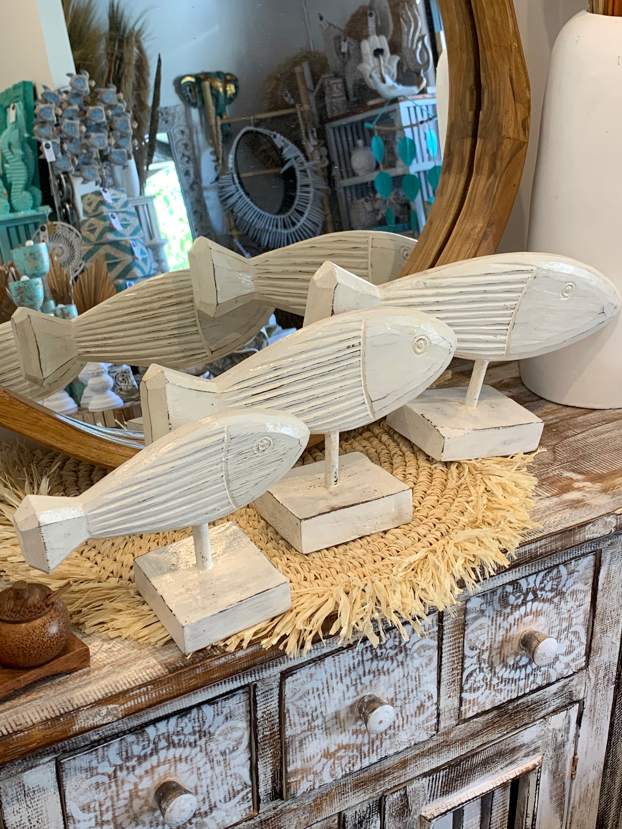 Clearance. Fish on stand set 3. Style 3. White. Usually $60