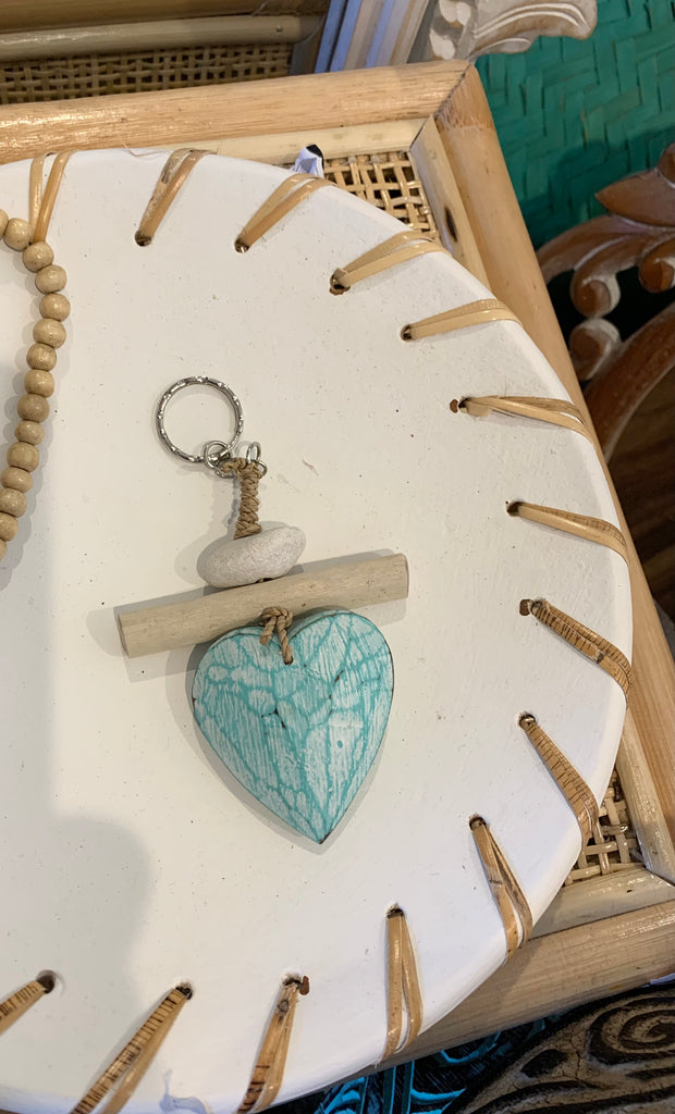 Timber heart keyring – Bali Beach Beyond