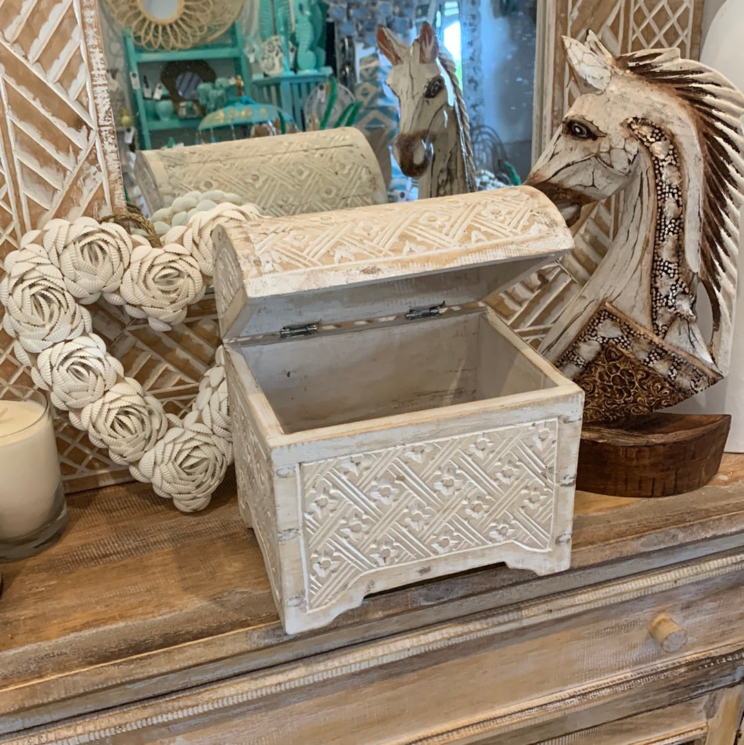 Handcarved white Wash storage box / jewellery box. Curved lid