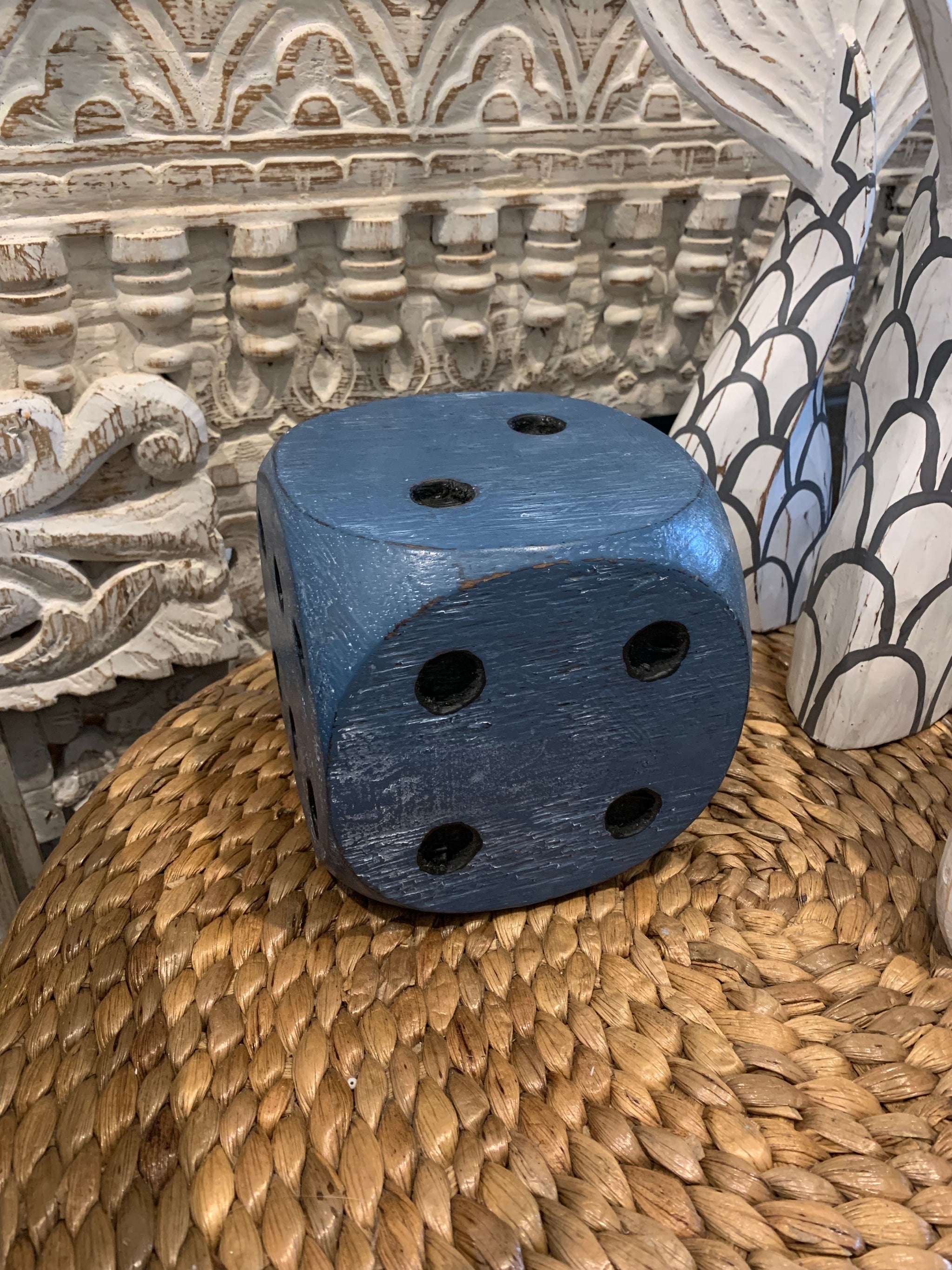 Timber dice. Blue