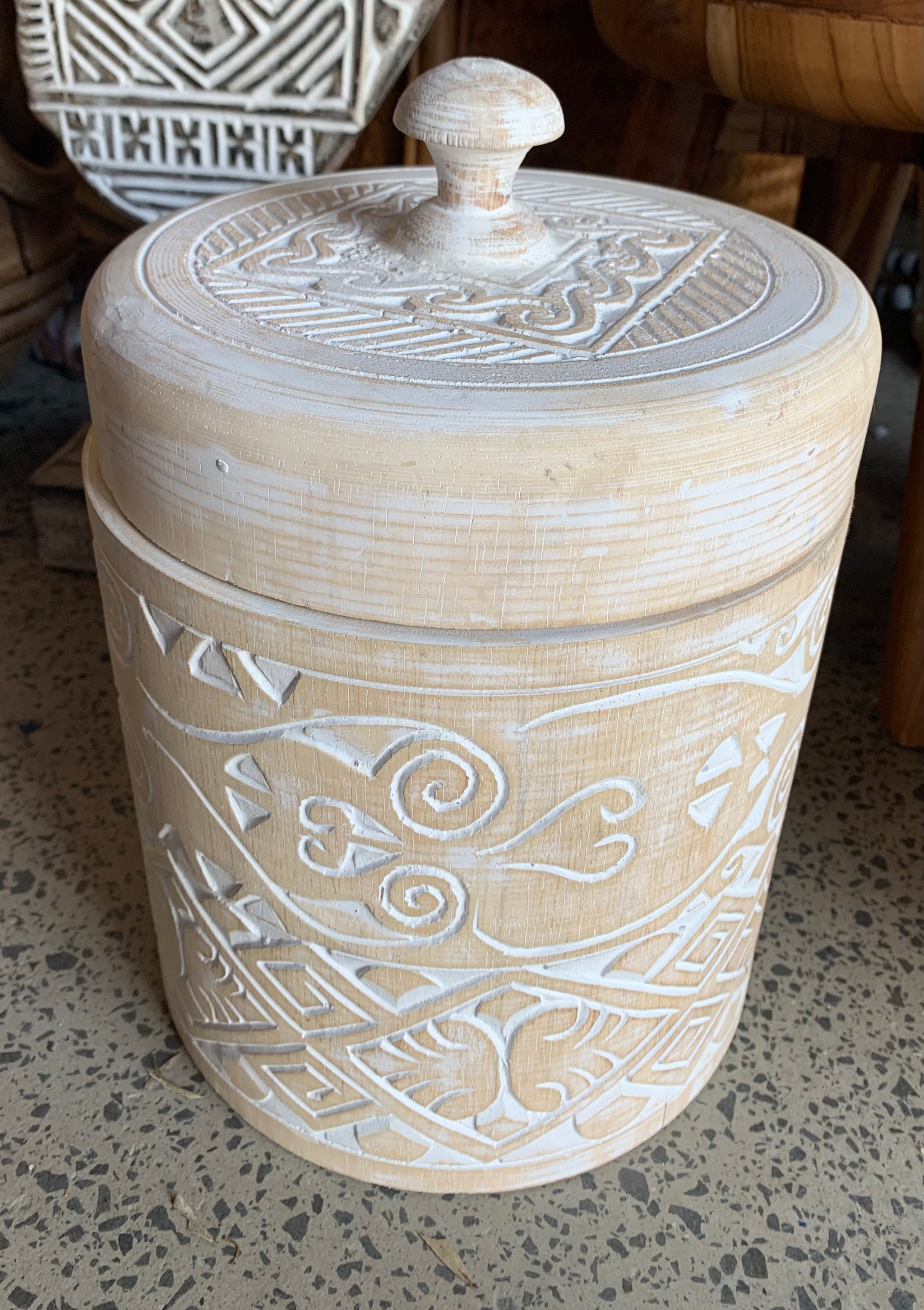 White wash Container and lid