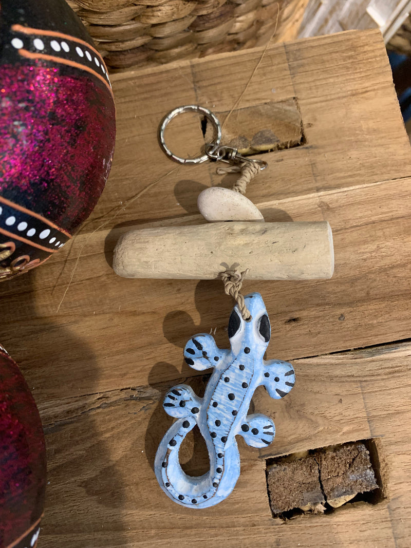 Timber lizard keyring. Blue