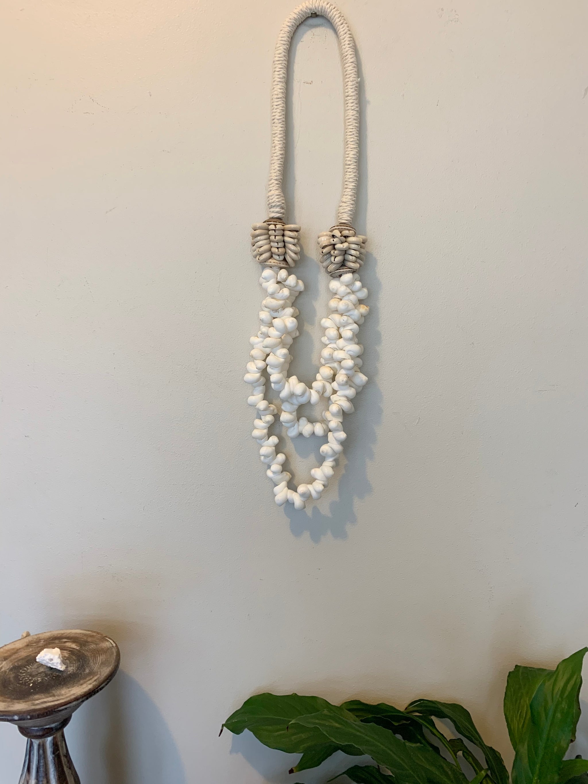 Shell decorative necklace / hanging